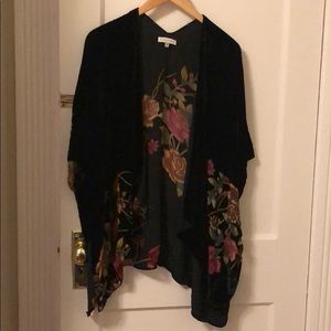 Woven Heart velvet shall